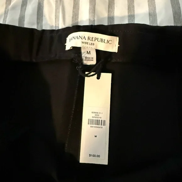 Banana Republic Black Wide Leg Pants - Picture 2 of 2